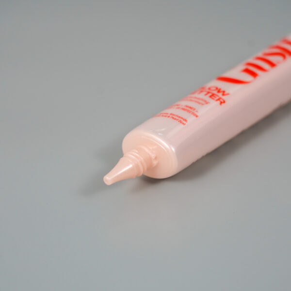 cosmetic tube for moisteriser (7)